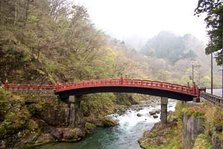 Nikko pont Shinkyo sacré