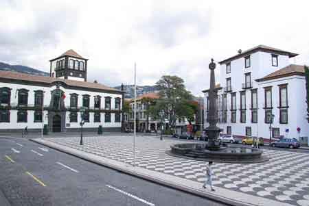 place de la mairie Funchal Madère