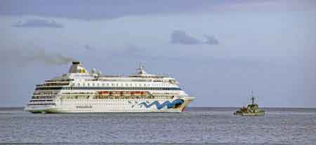 les bateaux de croisière à Funchal Madere