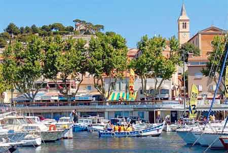 le port de l'Estaque et son église