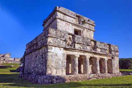 Tulum le temple des fresques riviera maya Mexique