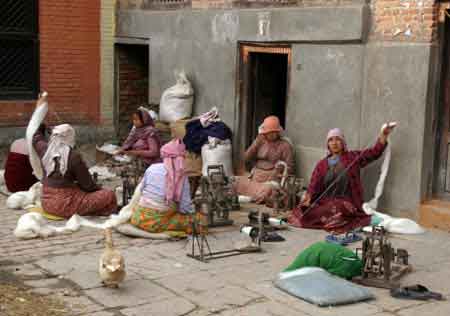 Khokana  valle de Katmandou tissage de la laine Npal