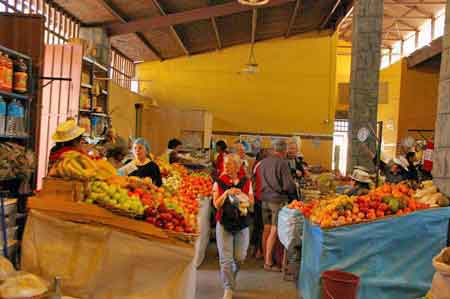 Pérou Chivay Cabanaconde marché couvert