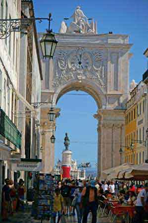 porte de la place du commerce Lisbonne