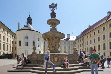 entrée principale du chateau de Prague