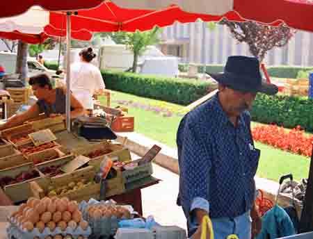 marché d'Arles