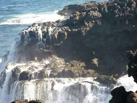 la mer le long de la route du littoral