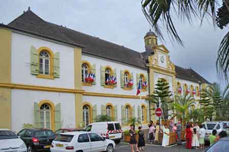 la mairie de Saint  Pierre  la Réunion 