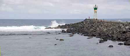 le phare de Terre Sainte Saint Pierre de  la Runion 