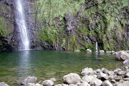 cascade Biberon La Réunion 