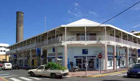 la banque Bred dans une maison coloniale à St Pierre  la Runion 