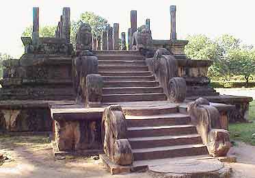 Polonnaruwa les ruines du palais Sri lanka 