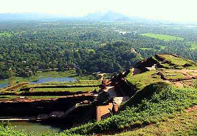 Sigiriya  Sri lanka  rocher du roi lion 