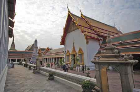 Thaïlande - Bangkok  Wat Suthat temple de la balançoire géante