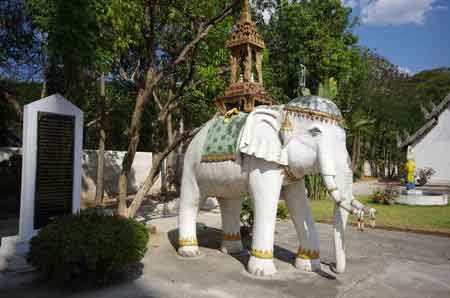 Lampang Louang temples birmans Phra Keo Don Tao  Thaïlande