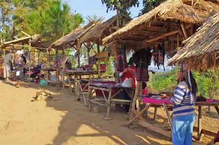 Tha&iuml;lande Chiang Ra&iuml;  Village de la minorit&eacute; Akha