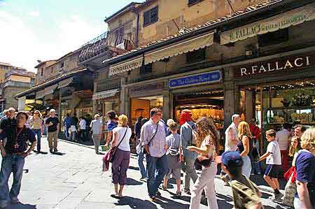 Florence   Ponte vecchio Toscane Italie