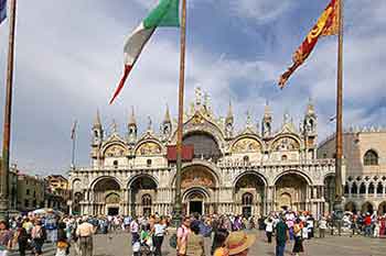basilique place St Marc  Venise, Italie 