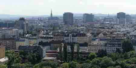 Vienne : le Prater, la grande roue : vue sur la ville