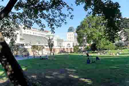 Vienne serres jardins du palais