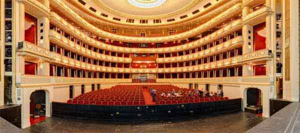 intérieur de l'opera - grande salle 