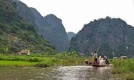  Hoa Lu Tam Coc : la Baie d'Halong terrestre  Vietnam